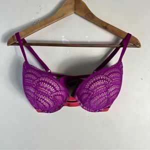Victorias Secret Very Sexy Lightly Lined Plunge Bra Fuchsia Purple Lace 34DD